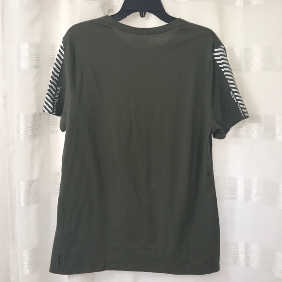 2 boys express T-shirts - Picture 5 of 6